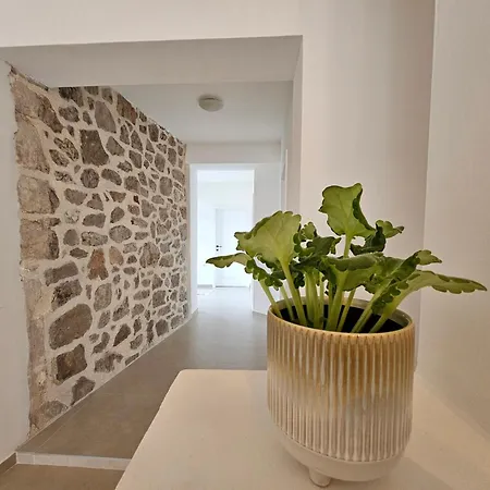 Apartment Una *