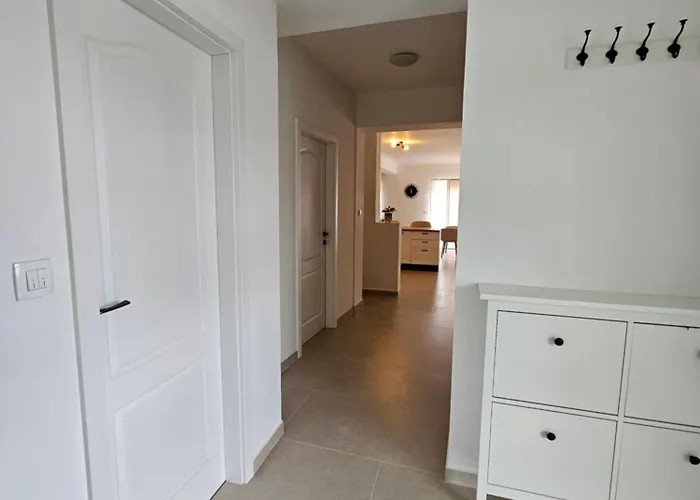 Apartment Una * Murter