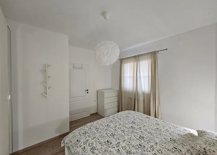 Apartment Una Murter