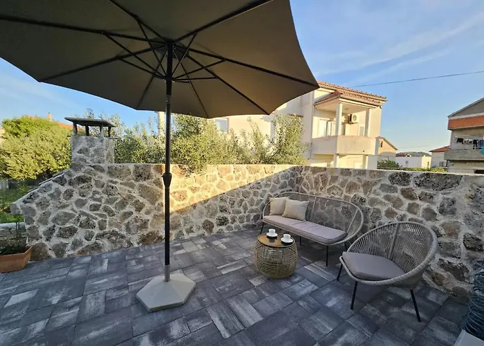 Apartment Una Murter